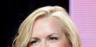 Angela Kinsey
