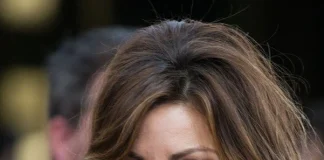 Gina Gershon