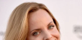 Mena Suvari
