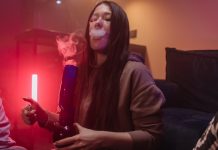 Fum mai rece, mai fin si mai bine filtrat? Bongul iti poate oferi o astfel de experienta placuta de fumat!