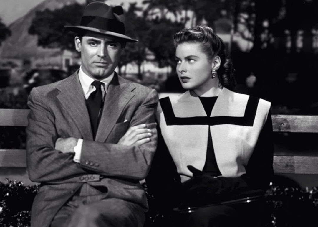 Ingrid Bergman si Cary Grant intr-o scena din Notorious.