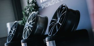 Putem înlocui doar două anvelope de pe mașină?